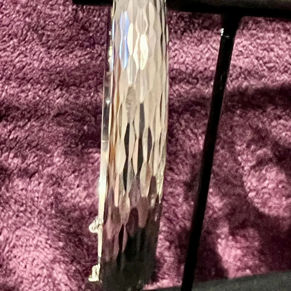 Sterling silver 8 inch bangle bracelet - Picture 2 of 4